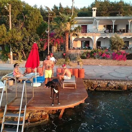 Hotel Bodrum'da Oezel Iskeleli 4+1 Yali Dairesi 4*